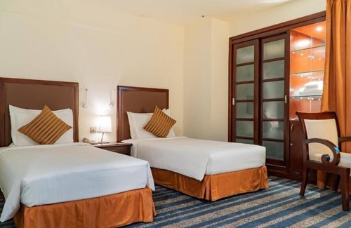 Al Danah Apartment | Standard Room Near Capital Park By E R