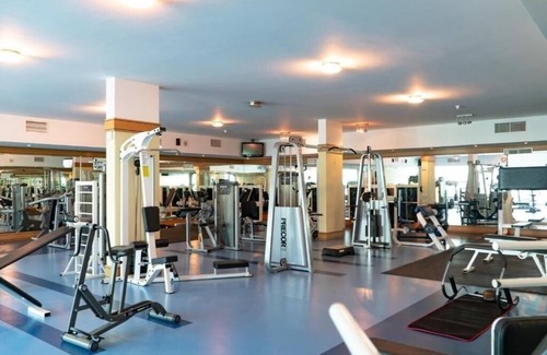 Al Danah Apartment | Standard Room Near Capital Park By E R