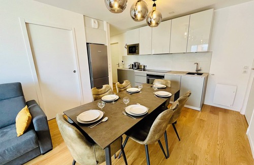Deauville City Centre Apartment | Standing, Centre, 2 Sdb 2 WC, Balcon, Parking