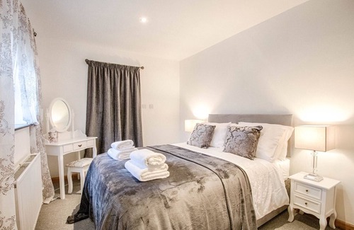 Bishop's Stortford House | Stansted Airport - Beautiful Annexe with Parking