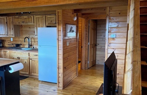 Delevan Cabin | Star Lodge — Cozy Secluded Cabin, 20 Minutes from Ellicottville