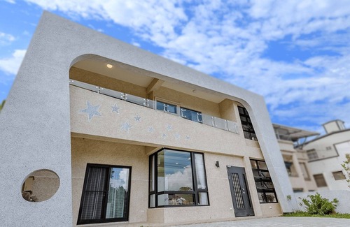 Guanshan House | Star & Sun B&B