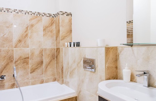 Wesoła Zachod Apartment | Star6 ツ 3 bedrooms ツ 2 bathrooms