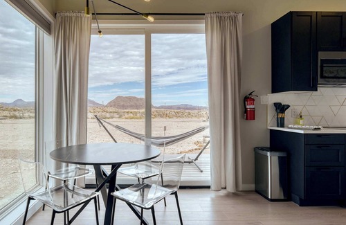 Study Butte-Terlingua Apartment | Stardust Luxury Cottage with loft & a great view