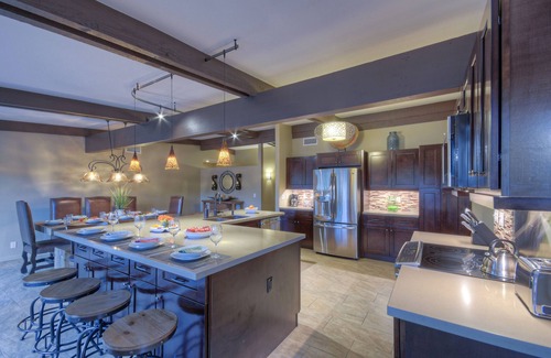 Sundown Ranch Estates House | STARFIRE Golf VIEW, Pvt POOL w/opt Heat, Putting Green, Fire Pit, 10 mins to Old Town