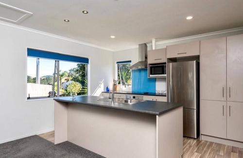 Mangawhai Heads House | Starfish Sanctuary - Mangawhai Holiday Home