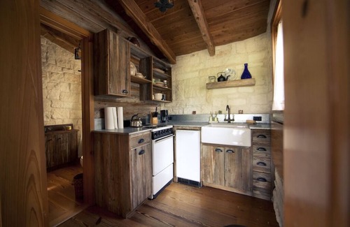 New Ulm Cabin | StarHill Farms Cabin on the Hill