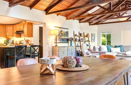 Forest Hills House | Starry Nights:FUN Family Home! 5-Star! Walk to River! GmRm/Pup/WiFi/Yard!