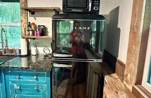 Newell Cabin | Starry Steampunk Wagon on Wolf Creek