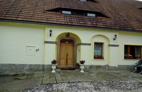 Martinkovice House | Statek-Hofje