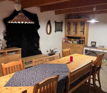 Velke Karlovice House | Statek U Rajmunda zemědělská farma