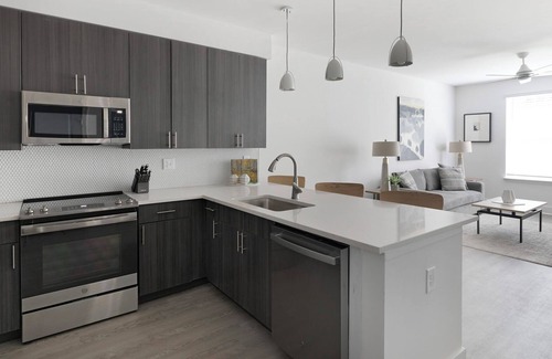 Crestwood South Apartment | Station 1BD 2 - One Bedroom Apartment, Sleeps 2