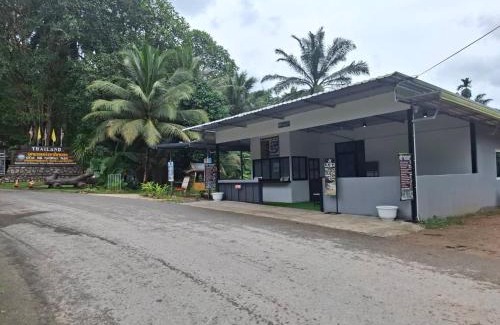 Samut Sakhon House | Station Hotel