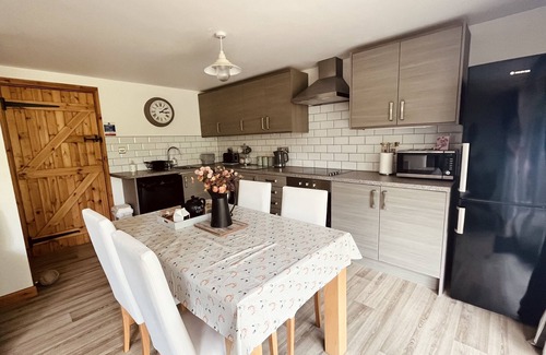 Bridgend Ski Chalet | Station Lodge. .2 Bed Spacious Lodge with garden Tondu Bridgend SOUTH WALES
