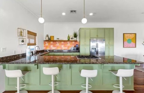 Indian Beach House | Stay 2 get 3rd nt free THIS WEEKEND! Msg Host-Heated Pool, Game Room, Sleeps 20