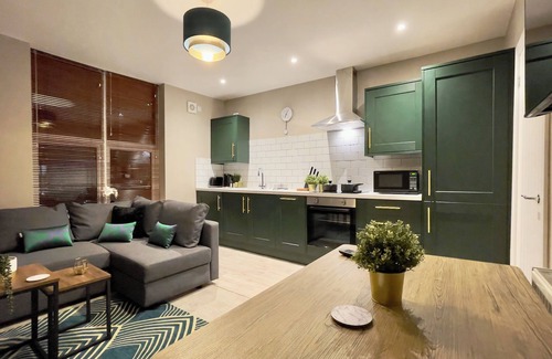 Sheffield Apartment | Stay Angels - Cosy Boho Apartment