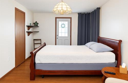 Vincennes Apartment | Stay At Mary's