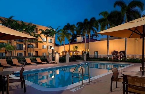 Boca Raton Apartment | Stay Close to Boca Raton Beach! Pet-friendly Accommodation, Free Parking, Pool!