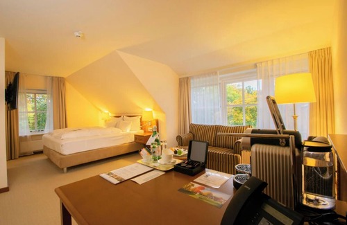 Ootmarsum Hotel | Stay Close to Ootmarsum’s Art Scene w/Views - Near Art Galleries and Boutiques