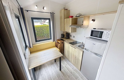 Jullouville House | Stay in a Tiny House in Jullouville, with pool and parking