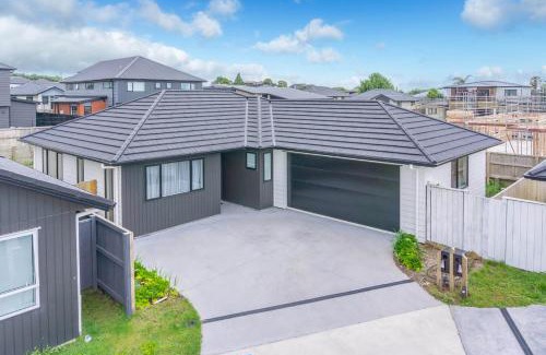 Hamilton House | Stay in Newly Built House