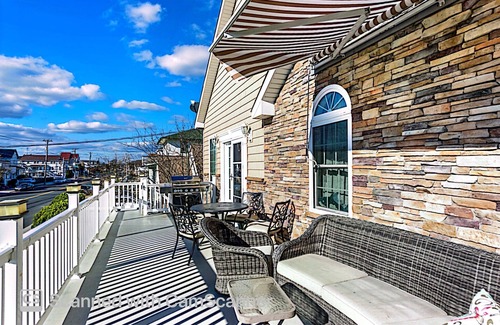 Ventnor City House | Stay in our spacious Ventnor City , minutes from the Atlantic City Boardwalk