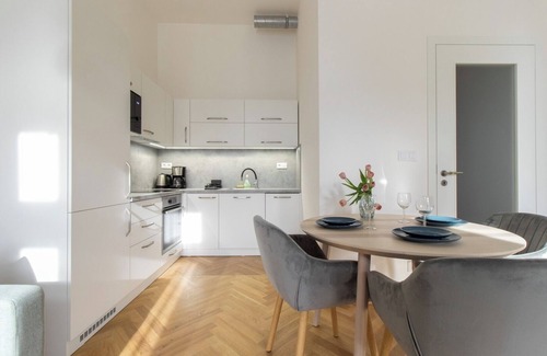 Zizkov Apartment | Stay Inn | Elegant 1 bedroom apt near the centre