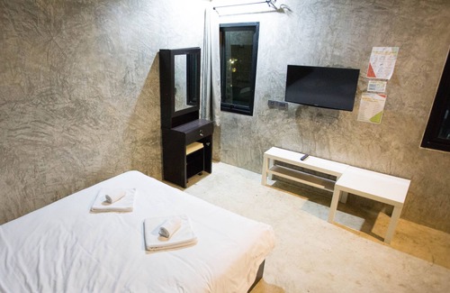 Chang Phueak Hotel | STAY MAYB