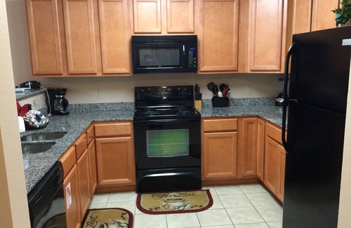 Pigeon Forge Condo | Stay near Titanic & shows in Pigeon Forge