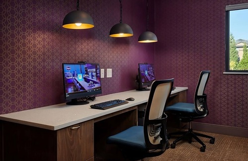 Sherwood - Tualatin North Hotel | Stay Near Wineries | Free Parking, Free Breakfast & Indoor Pool