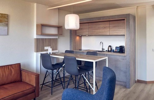 Nes Hotel | Stay on Ameland Near Beach – Hotel Comfort, Dining & Nature Walks - 4 Units