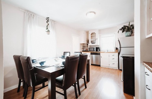 Montgomery House | Stay & Play - Central Family Friendly