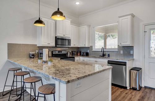 Tyler House | STAY TYLER @ Faulkner- amazing location