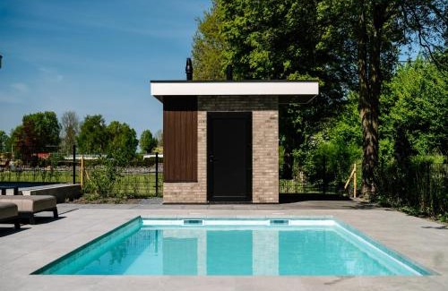 Waarland House | Stay with Private Pool & Hot Tub