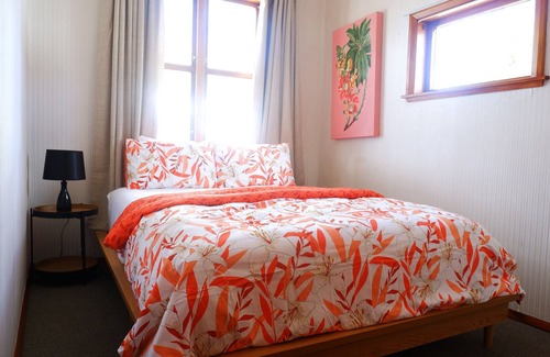 Solway House | Staycation Home in Central Masterton!