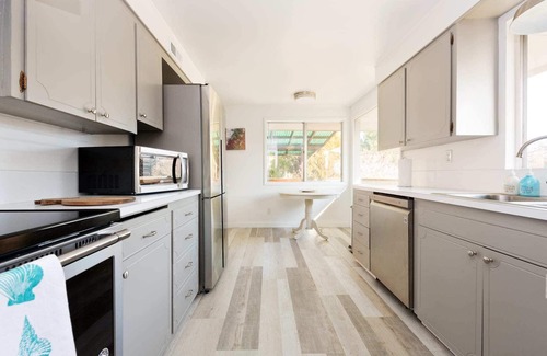Highlands House | #StayInMyDistrict Northend Furnished Monthly