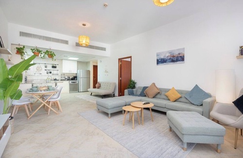 Motor City Apartment | StayShort - Cozy 1-Bedroom Apartment for 5 in Motor City!