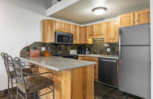 Steamboat Springs Condo | Steamboat Mountain Condonski in/ski out, Great biking/amenities/location/access