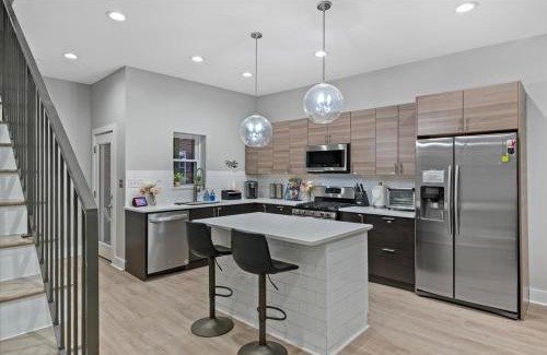 East Allegheny House | Steel City Getaway w/City View