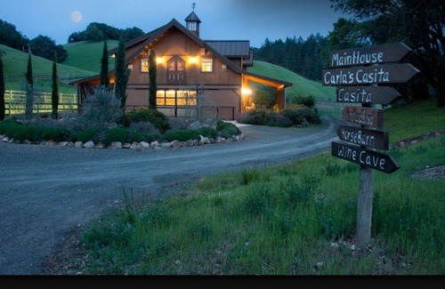 Santa Rosa House | Steelhead Creek Vineyards Rustic Working Barn