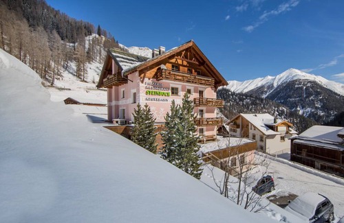 Ravaisch Apartment | Steinbock Apartments