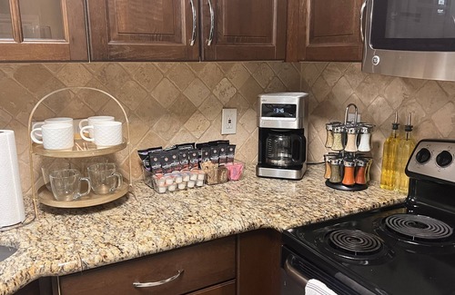 Uptown House | Stellar City Suites