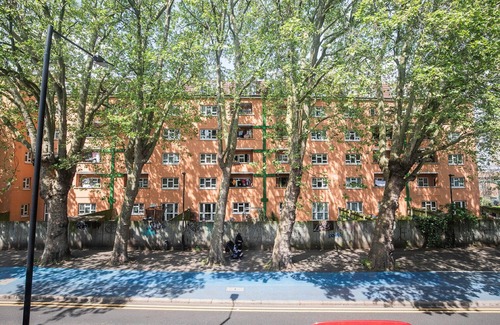 Wapping Apartment | Stellar Wapping 2BR, 2 min from Shadwell Station, by Blueground