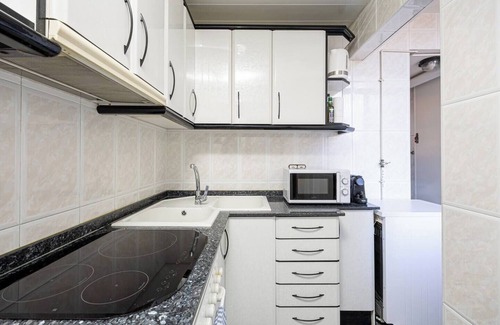 Cornella de Llobregat Apartment | Step into this delightful and snug 2-bedroom retreat, meticulously renovated and thoughtfully designed to offer a pleasant and cozy stay in Barcelona.