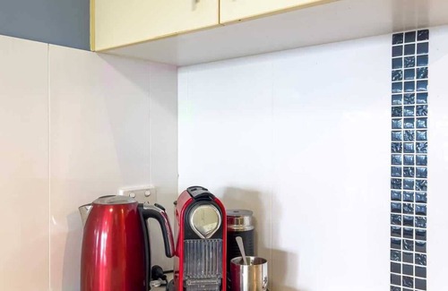 Bilinga Apartment | Step out to the Beach