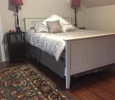 Candia Bed & Breakfast | Stephen Clay Homestead Bed and Breakfast