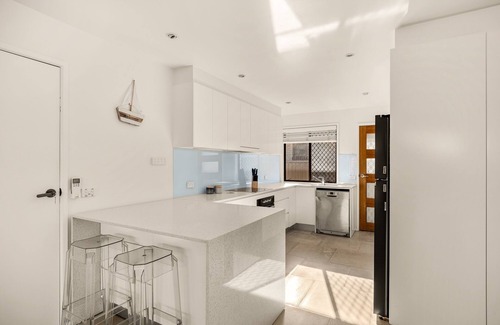 Palm Beach House | Steps from Sand: 2-Bed Beach Escape with Courtyard