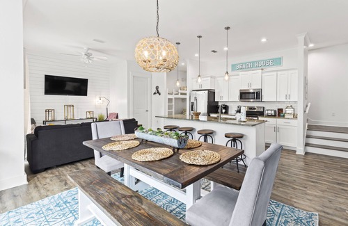 Gulf Shores Cottage | Steps from the Beach*Pool*Pier on Little Lagoon