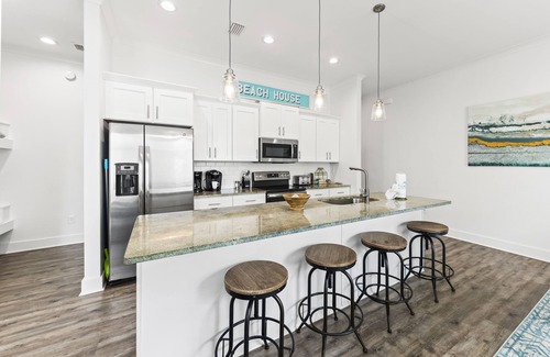 Gulf Shores Cottage | Steps from the Beach*Pool*Pier on Little Lagoon