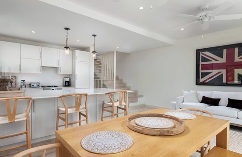 Reeds Bay House | Steps to Beach, Pool, Free Beach Club Access, Ocean/Sunset Views & Spacious!